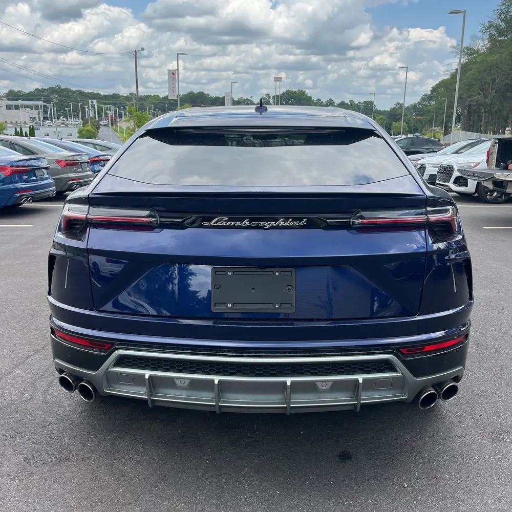 2021 Lamborghini Urus Base
