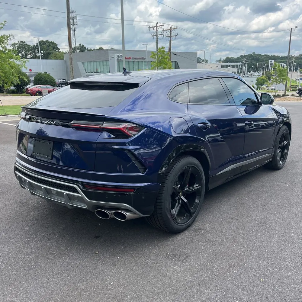 2021 Lamborghini Urus Base