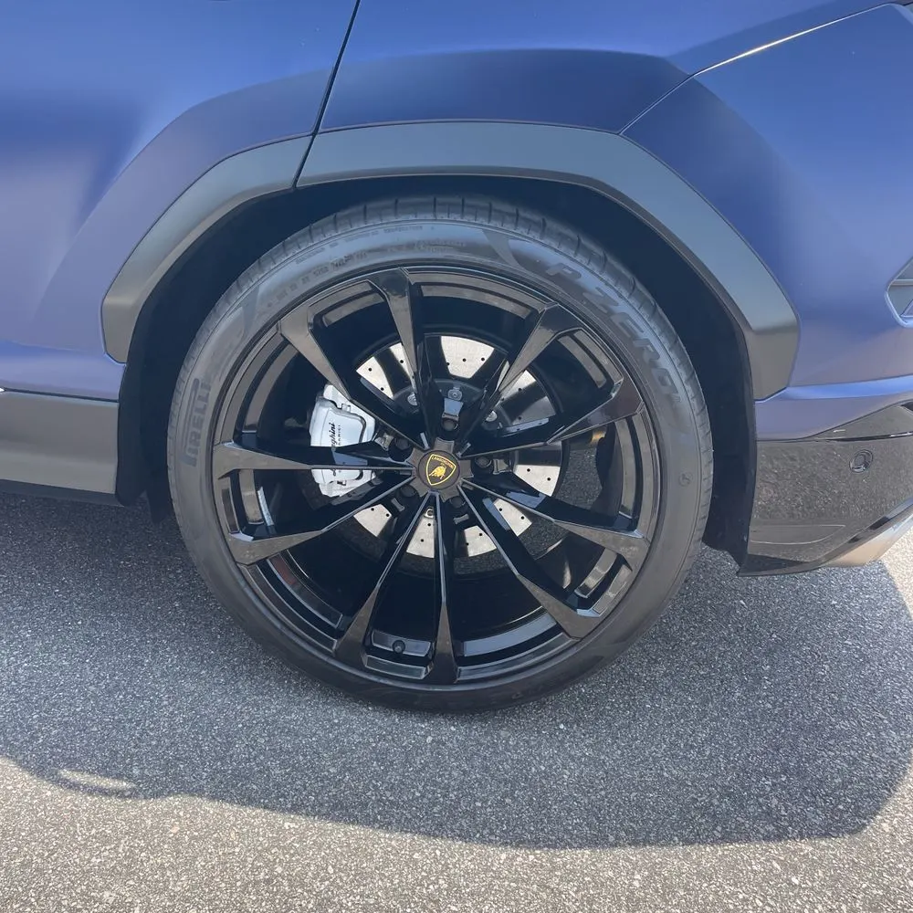 2022 Lamborghini Urus Base