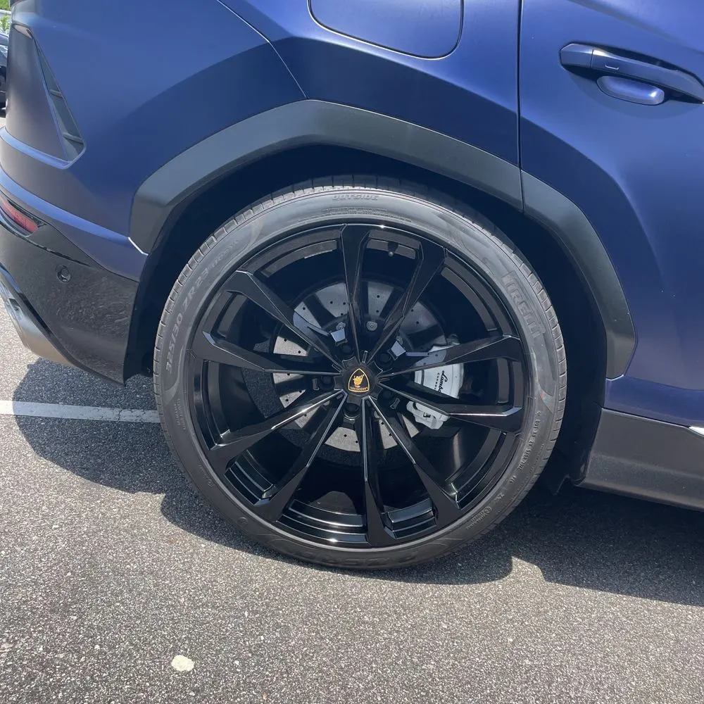 2022 Lamborghini Urus Base
