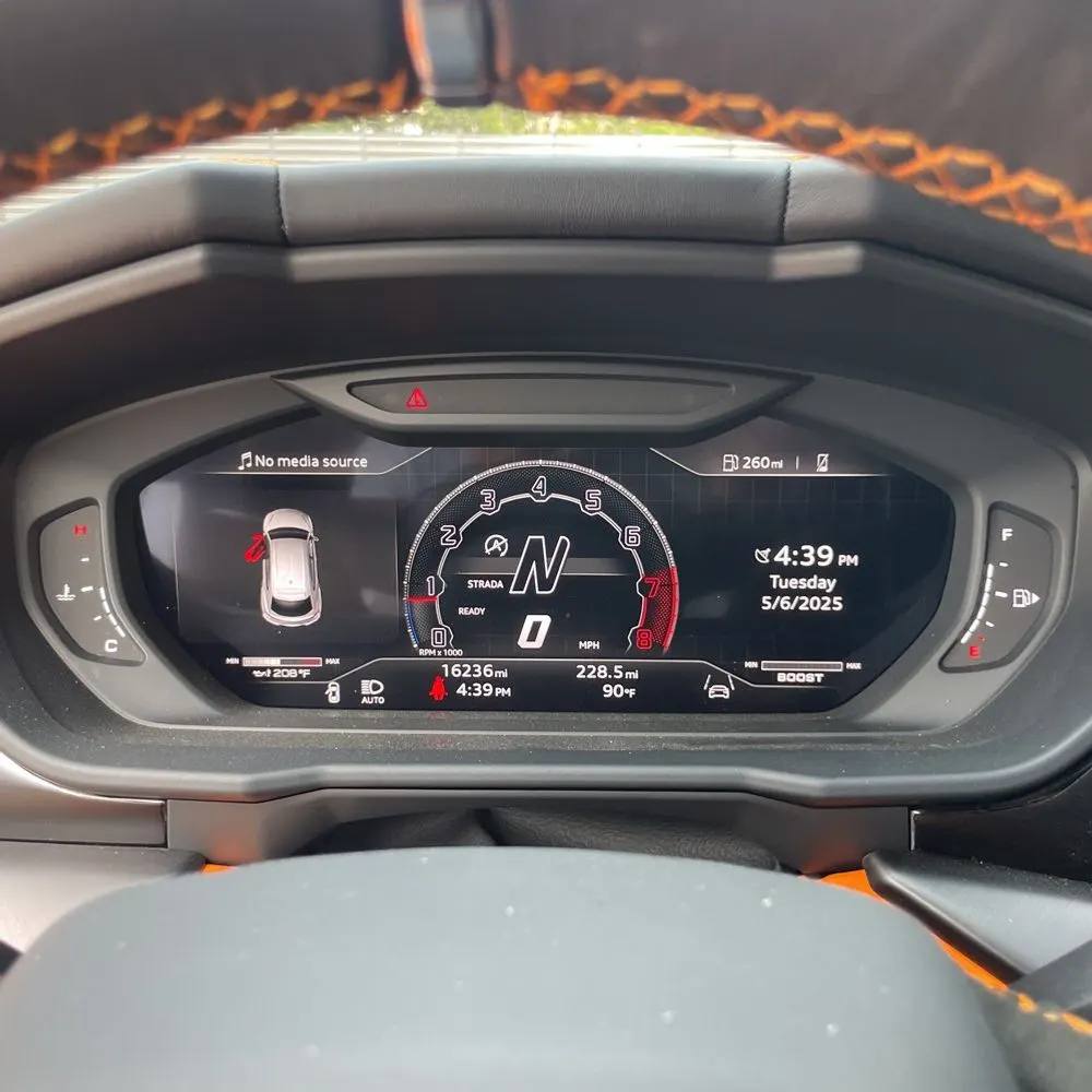 2023 Lamborghini Urus S
