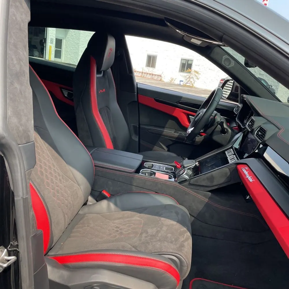 2023 Lamborghini Urus S