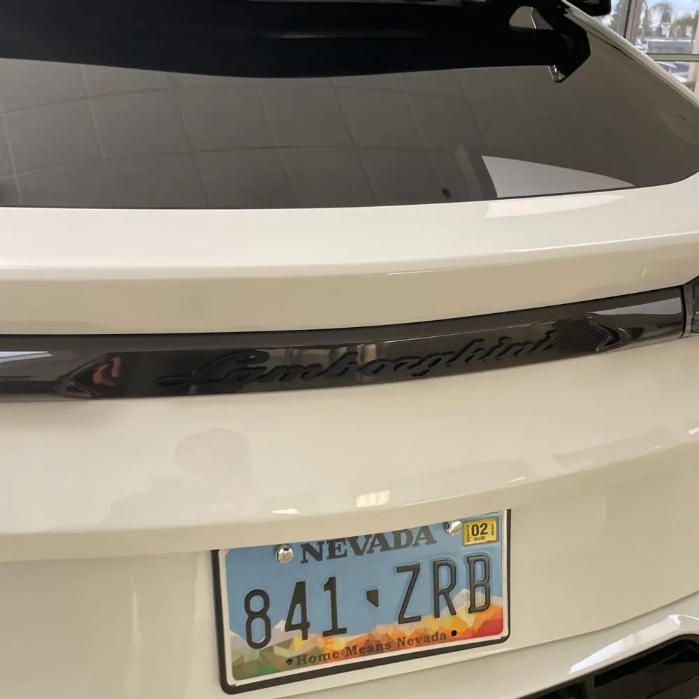 2023 Lamborghini Urus Base